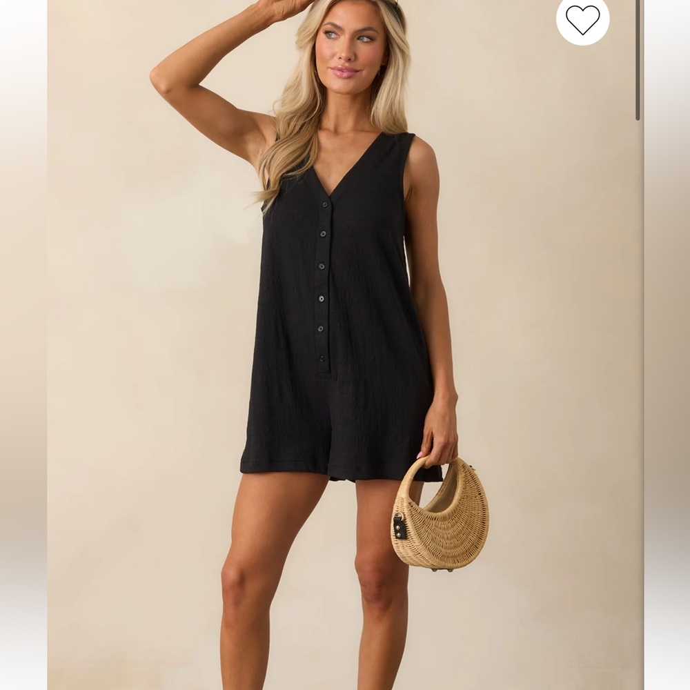 Z SUPPLY BLACK SOLACE TEXTURED SLUB ROMPER